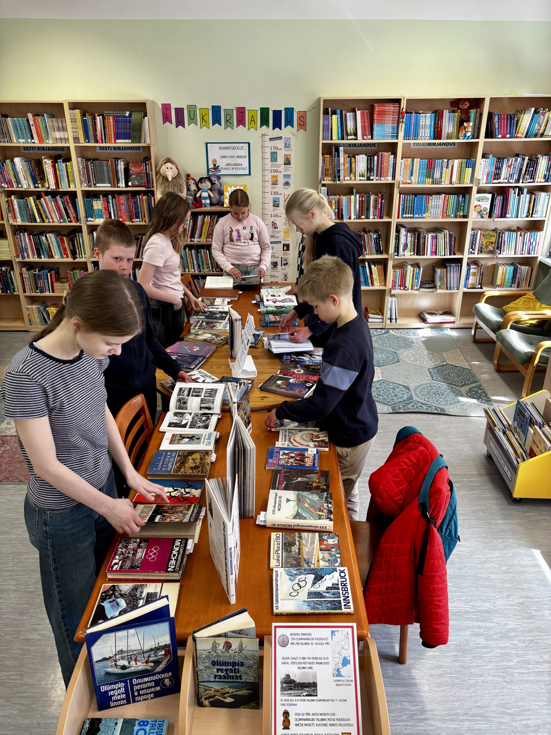 Olümpiaraamatute näitus kooliraamatukogus